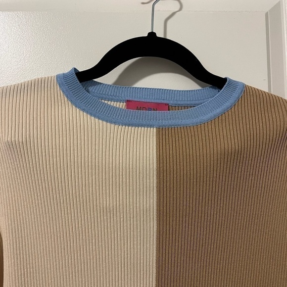 SWEATER and Skirt Set Size XS - Picture 6 of 16